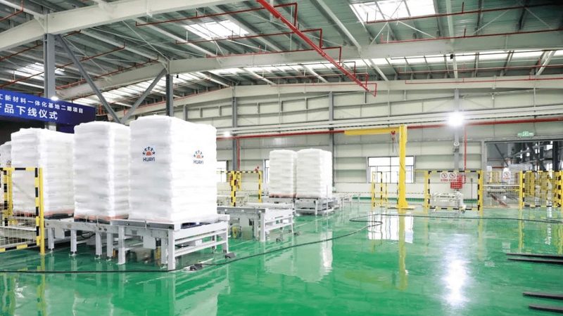 复合材料与合金材料的选型博弈：汽车轻量化的真实逻辑