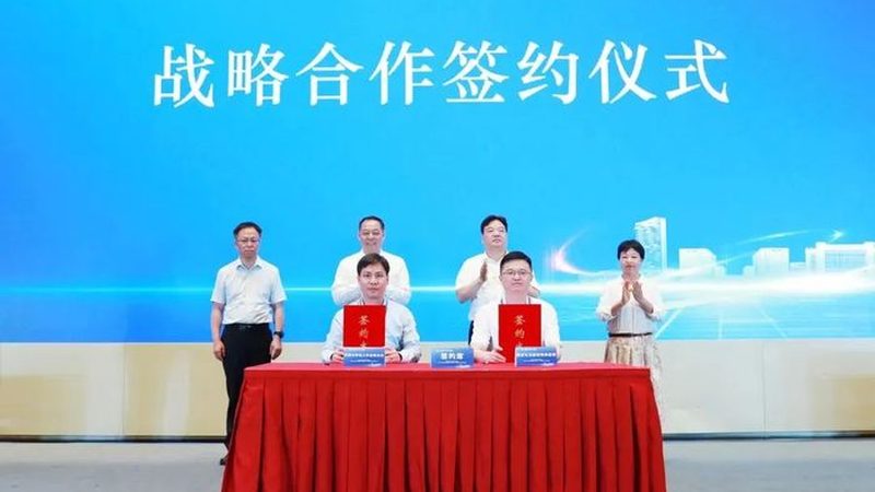 汽车漆树脂固化剂配比：关键因素与选择要点**